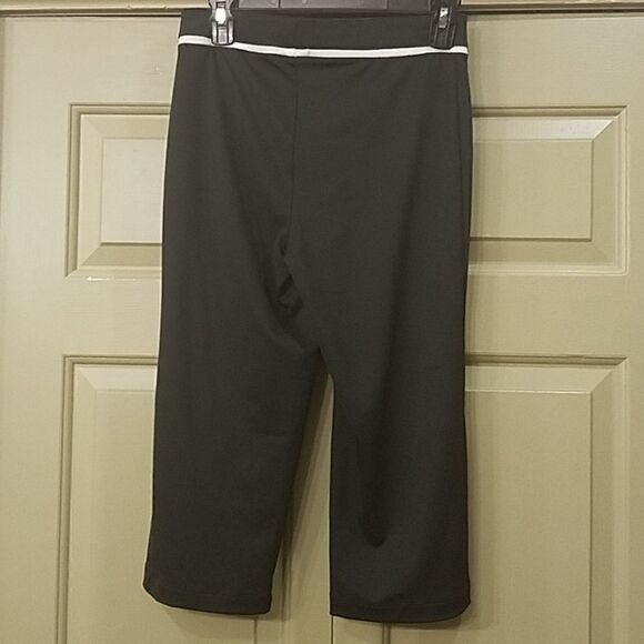 Reebok black wide leg capris - Picture 3 of 4